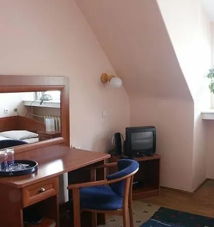 Maryla Hotel 2*